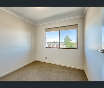 4/10 Mansfield Street, Coorparoo, Qld 4151 - Photo 5