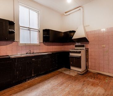 Large Terrace with Home Office or Art Style Studio - Photo 5