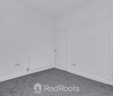 2 bedroom end of terrace house to rent - Photo 5