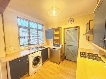 Keswick Avenue, Hornchurch, RM11 1XR, Property for rent - Photo 4