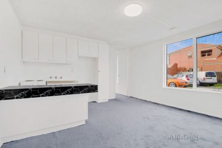 2/326 Plenty Road, Preston, Melbourne - Photo 4