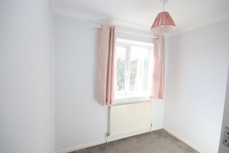 3 bedroom end of terrace house to rent - Photo 4