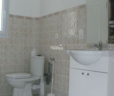 Location Appartement 2 pièces 32m² ISIGNY SUR MER 14230 - Photo 3