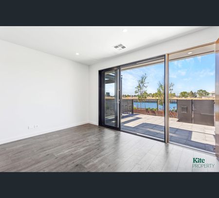 8 Rockhampton Lane, Port Adelaide, SA 5015 - Photo 5