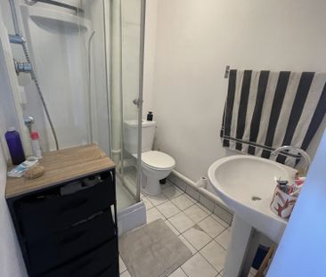 Location Appartement 2 pièces 38m² ROUBAIX 59100 - Photo 3