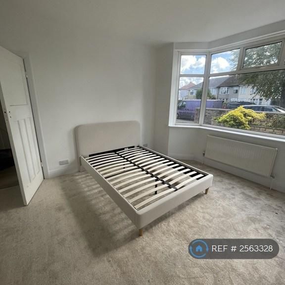 1 bedroom in a house share to rent - Photo 1