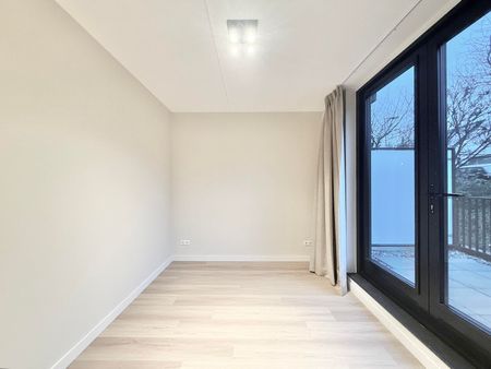 Appartement te huur: Kometensingel 88-B 1033 BX Amsterdam - Photo 2