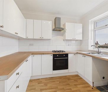 2 bedroom semi-detached house to rent - Photo 4