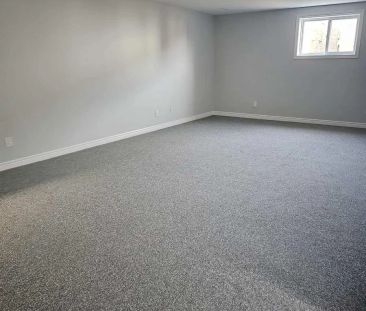 48 YORK DRIVE - Photo 5