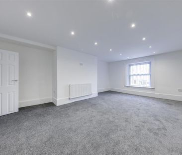 2 bedroom duplex to rent - Photo 3