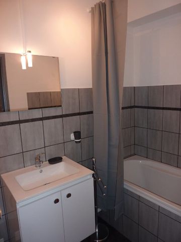 Appartement À Louer 1 Pièce , 30 M² - Photo 4