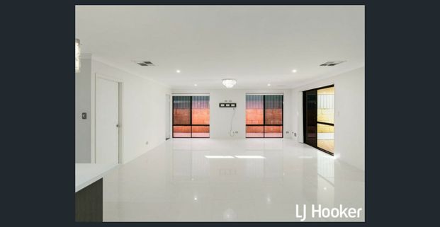 28 Chipping Crescent, Wellard, WA 6170 - Photo 1