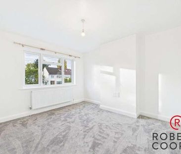 East Towers, Pinner, HA5 - Photo 2