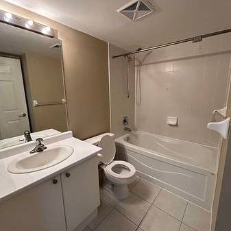 Yonge & Sheppard Beautiful 2Bdrm Open Concept All Utilities Included - Photo 1