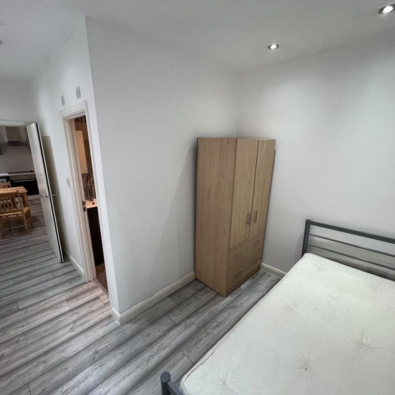 1 bedroom flat to rent - Photo 1