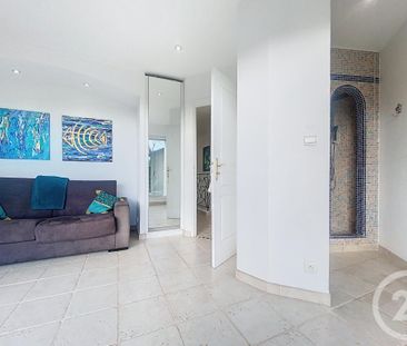 Location Maison 6 pièces 200m² ST LAURENT DU VAR 06700 - Photo 3