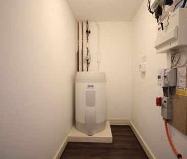 Studio to rent - Photo 6