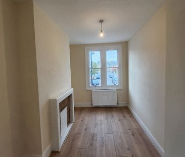 4 Bed Flat, Hichisson Road, SE15 - Photo 4