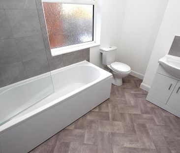 3 bedroom terraced house to rent - Photo 3