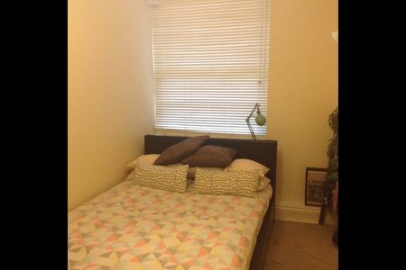 Room in a Shared House, Wenlake Estate, EC1V - Photo 3