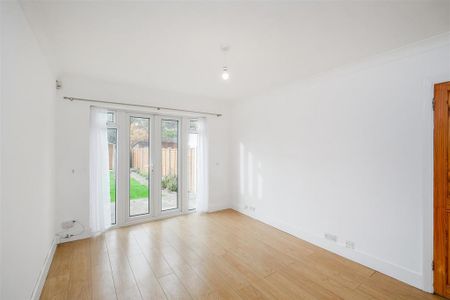 2 bedroom maisonette to rent - Photo 3