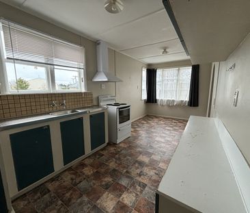 Levin - 3 Bedrooms - Photo 1