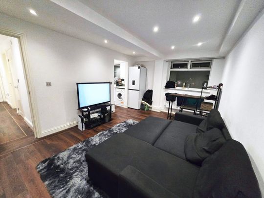 1 Bed Flat, Connaught Towers, CR7 - Photo 1