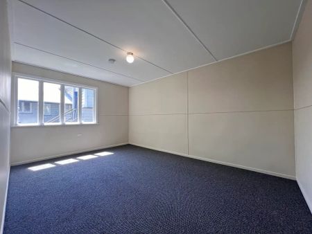 “Take a Stroll to Stones Corner” - Photo 4