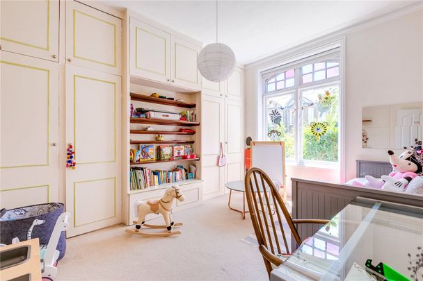 Castelnau Gardens, Barnes, SW13 - Photo 1