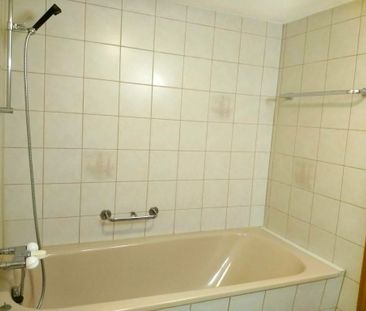 Frisch teilsanierte 3.5-Zimmerwohnung im 1. OG in Feuerthalen - Foto 5