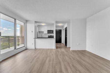 Park Regency Apartments - Photo 3