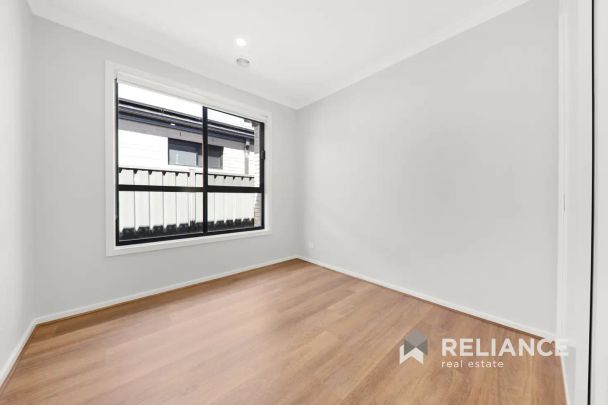 “Save on Energy, Live in Comfort: 4BR Truganina Gem” - Photo 1