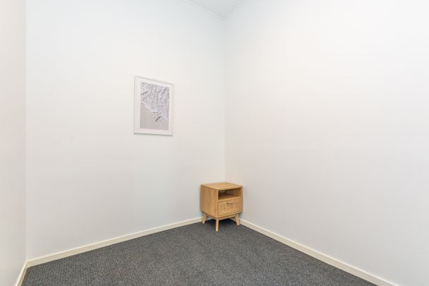 3/90 Prince Edward Parade, Redcliffe QLD 4020 - Apartment For Rent | Domain - Photo 1