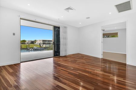 2208 Taromeo Court, Hope Island QLD 4212 - House For Rent | Domain - Photo 4