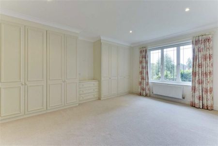 3 bedroom flat to rent - Photo 2