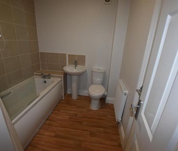 3 bedroom maisonette to rent - Photo 5