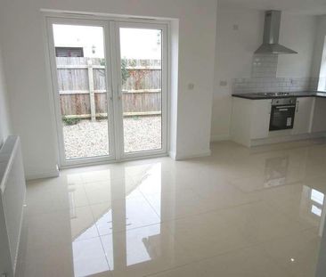 Princess Gardens, Rochford, SS4 - Photo 6