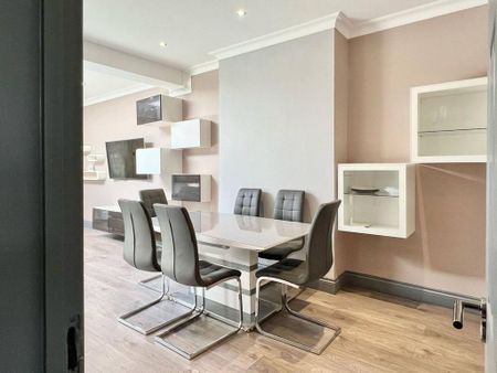 4 bedroom terraced house to rent - Photo 4