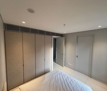 Bondi Junction - Photo 3
