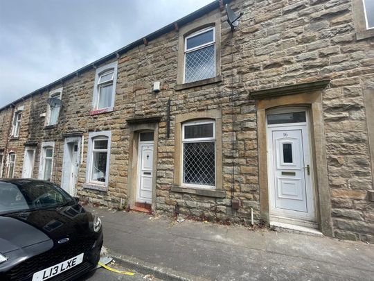 2 bed terraced house to rent in Queensberry Road, Burnley, BB11 - Photo 1
