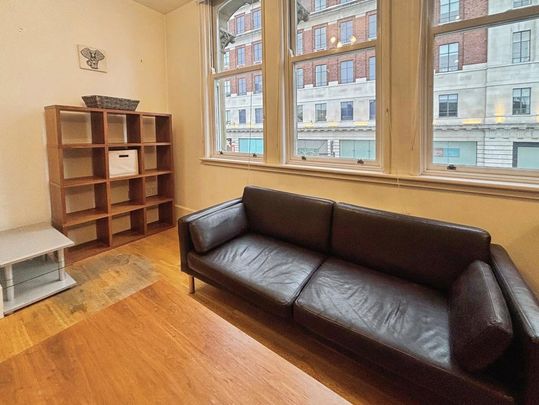 1 bedroom flat to rent - Photo 1