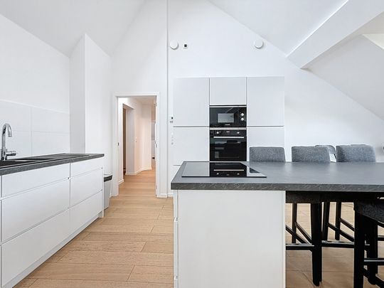 Flat - for rent - Photo 1