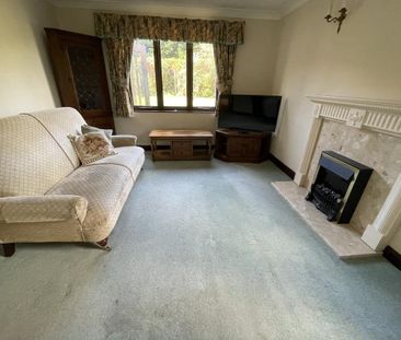 2 bedroom detached bungalow to rent - Photo 2