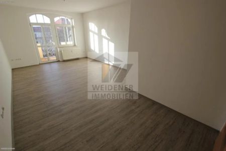 Bad en Suite, Balkon und Aufzug! Schicke 2-Zimmer Wohnung mit Gäste-WC! - Photo 3