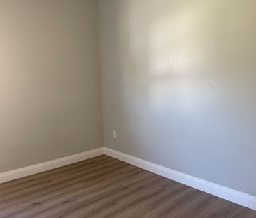 For Lease - 8 Main Street Unit# 4, East Luther Grand Valley, Ontario - Photo 4