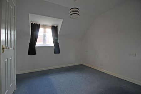 2 bedroom semi-detached house to rent - Photo 5