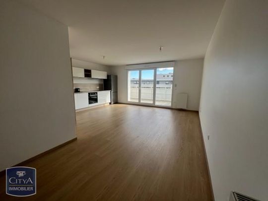 Location Appartement 4 pièces 87m² CHAMALIERES 63400 - Photo 1
