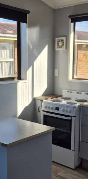 Right in the Centre of Mataura! - Photo 1