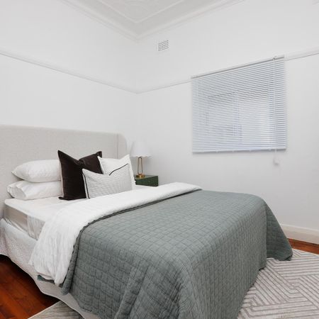 Neat three bedroom family home in peaceful location - Photo 3