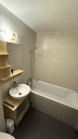 Brancoveanu stradal etaj 4 cu parcare - Fotografie 4